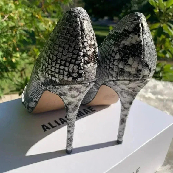 Alias Mae Black & White Snake Skin Pumps - Picture 8 of 13